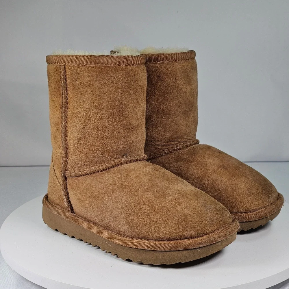 Kids UGG Boots‎ Tan Suede Sheepskin Lined Winter Warm Size 10